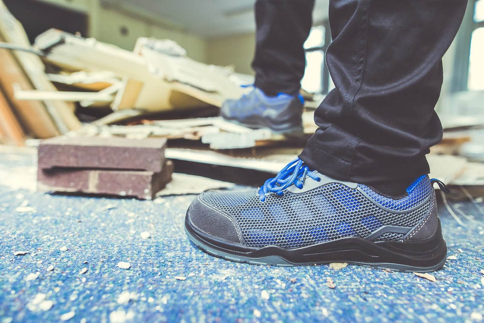 Mens Non-Safety Trainers - STB.co.uk