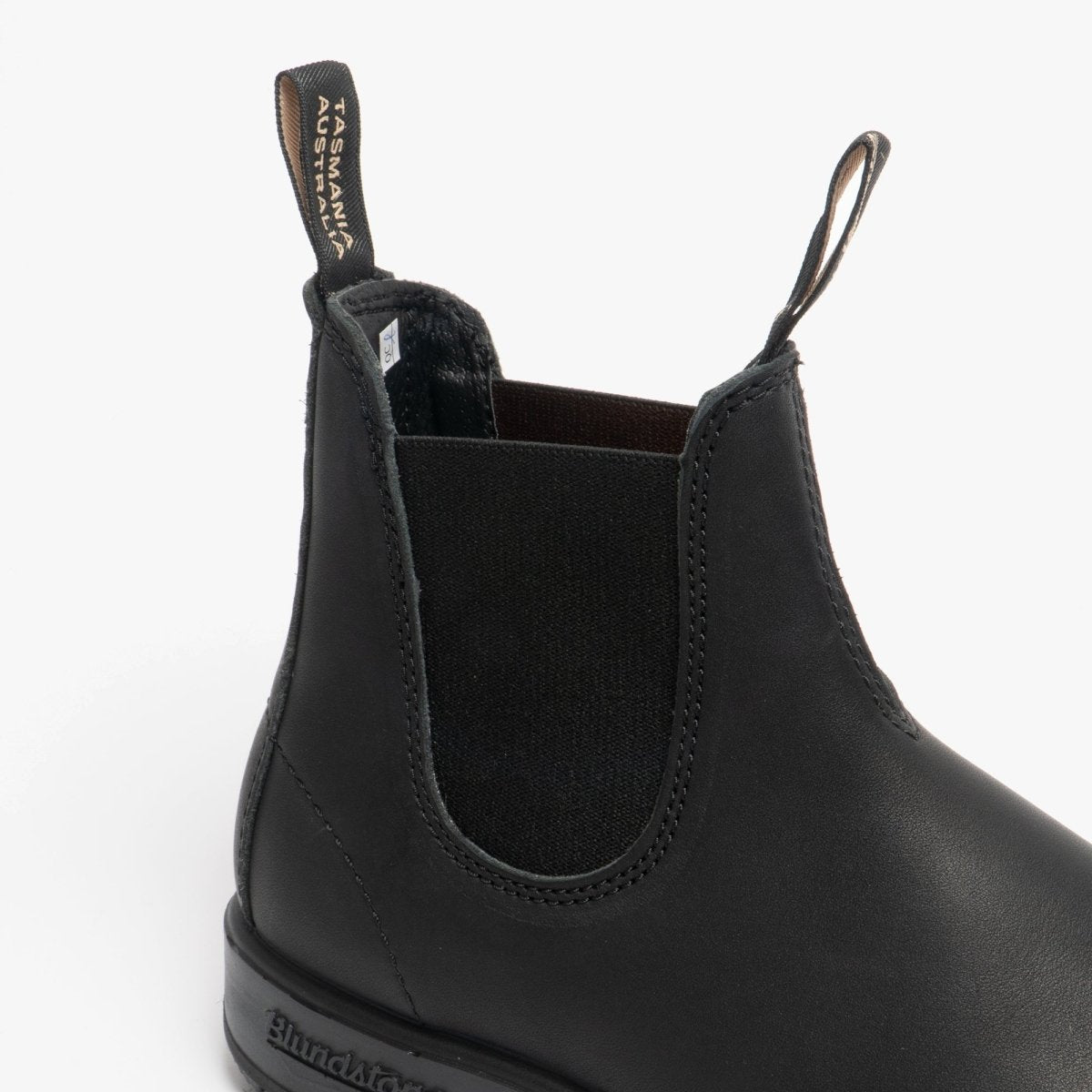 Blundstone 510 Unisex Oil Leather Chelsea Boots Black 510 - 10 | STB.co.uk