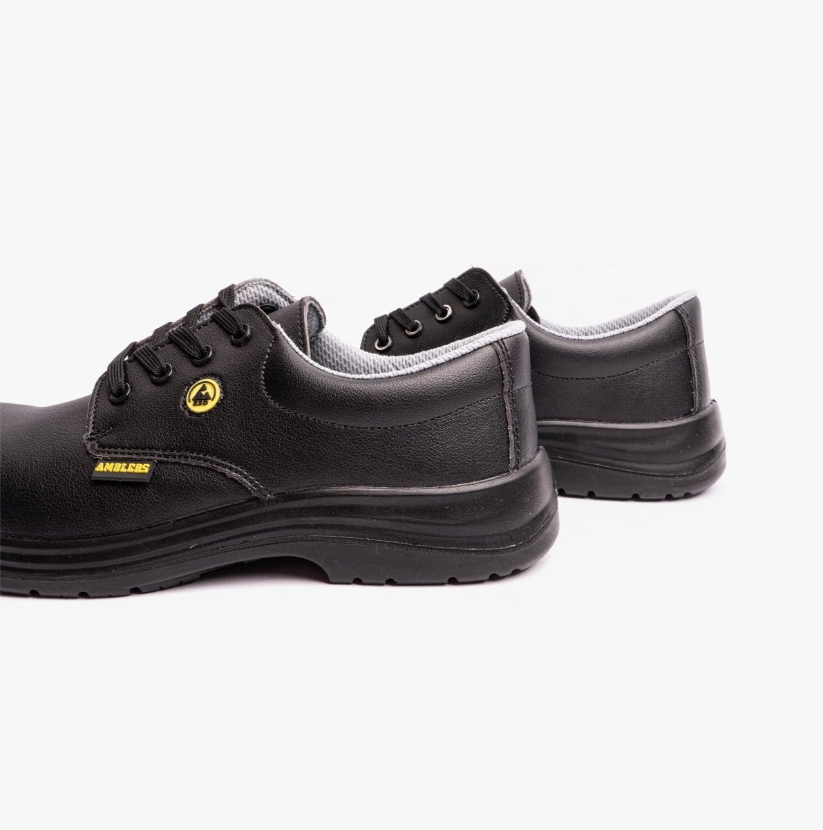 Amblers Safety FS662 Unisex Safety Shoes Black 20438 - 32281 - 01 | STB.co.uk